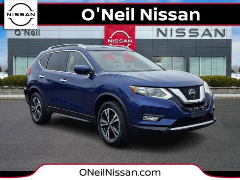 Used 2019 Nissan Rogue SV w/ Sun & Sound Touring Package AWD/4WD image 1