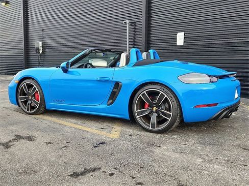 New 2025 Porsche 718 Boxster GTS image 3