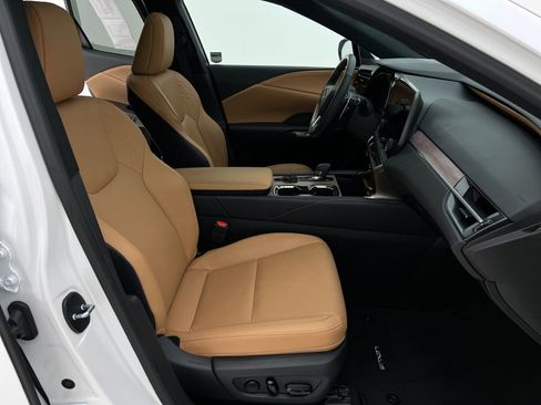 Used 2023 Lexus RX 350 AWD image 13