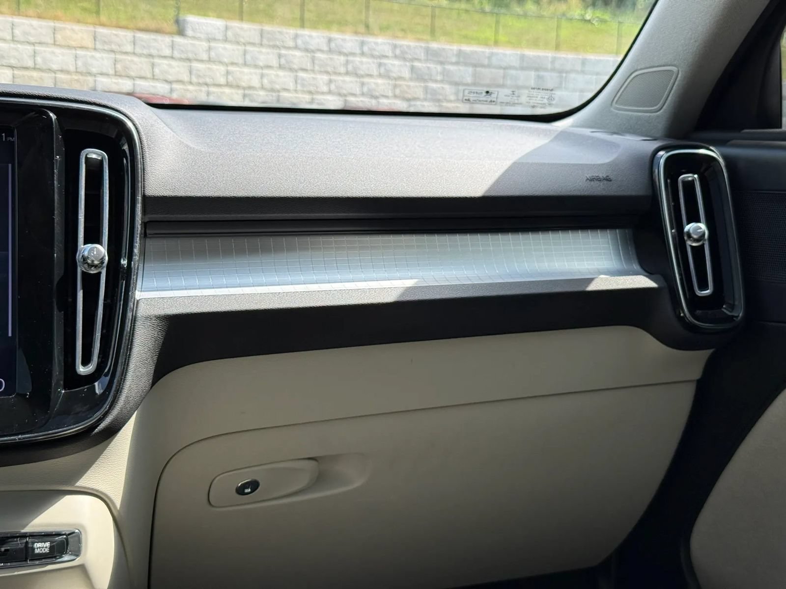 Used 2019 Volvo XC40 T5 Momentum AWD/4WD image 21