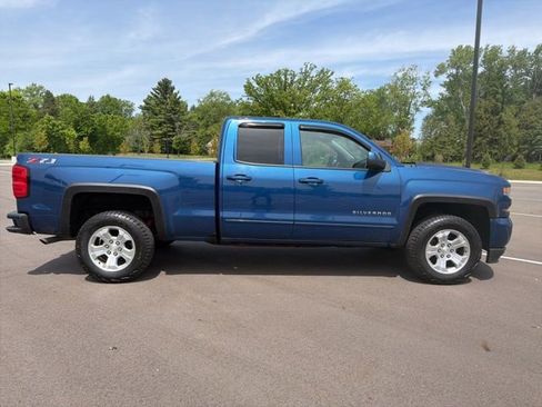 Used 2019 Chevrolet Silverado 1500 LT w/ All Star Edition AWD/4WD image 6