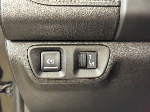 Used 2018 GMC Acadia SLT FWD image 31