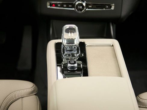 New 2026 Volvo XC90 B6 Ultra w/ Lounge Package image 29