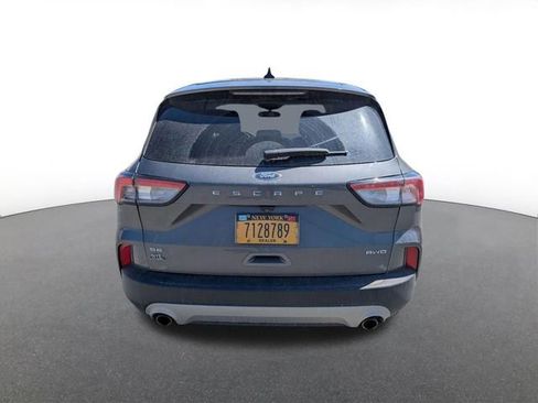 Used 2022 Ford Escape SE w/ Cold Weather Package AWD/4WD image 4