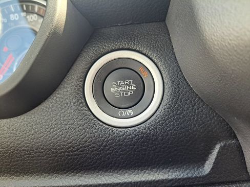 Used 2022 RAM 1500 Big Horn AWD/4WD image 19