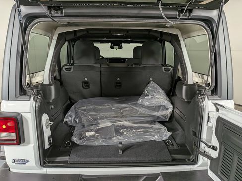 New 2026 Jeep Wrangler Unlimited Sport AWD/4WD image 10