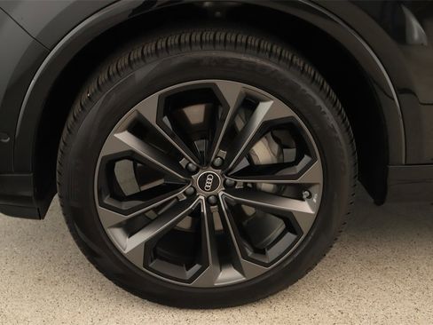 Used 2025 Audi Q7 3.0T Premium Plus image 34