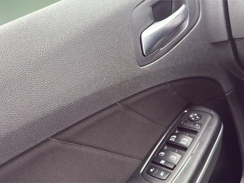 Used 2023 Dodge Charger SXT image 18