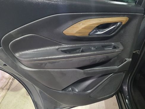 Used 2019 GMC Terrain SLE w/ Driver Convenience Package image 45