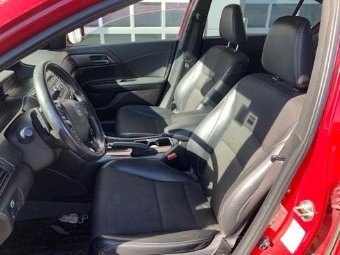 Used 2016 Honda Accord Sport image 5