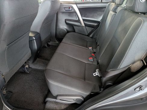Certified 2018 Toyota RAV4 XLE FWD image 26