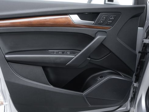 Certified 2023 Audi Q5 2.0T Premium w/ Convenience Package image 19