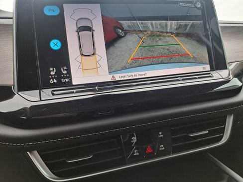 New 2026 Volkswagen Atlas SEL image 11