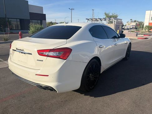 Used 2018 Maserati Ghibli S RWD image 5