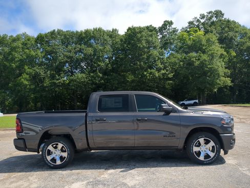 New 2026 RAM 1500 Express RWD image 3