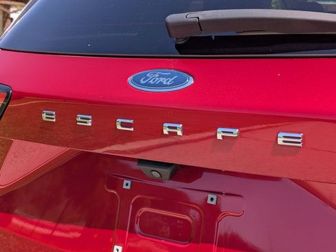 Used 2020 Ford Escape SEL AWD/4WD image 18