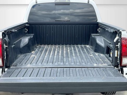 Used 2020 Toyota Tacoma TRD Pro AWD/4WD image 27