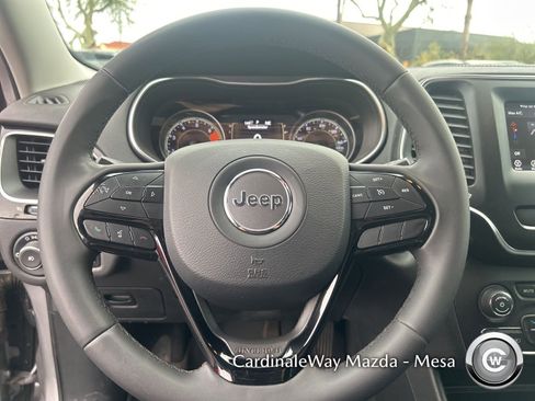 Used 2020 Jeep Cherokee Latitude Plus image 18