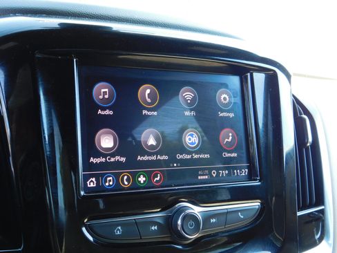 Used 2023 Chevrolet Traverse LS AWD/4WD image 15