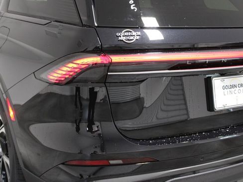 New 2025 Lincoln Nautilus Premier w/ Equipment Group 102A image 67