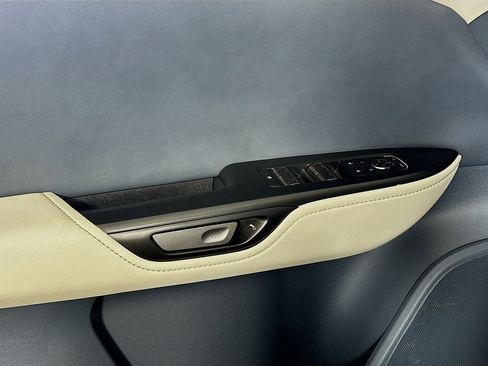 Used 2023 Lexus RZ 450e Premium w/ Technology Package image 15