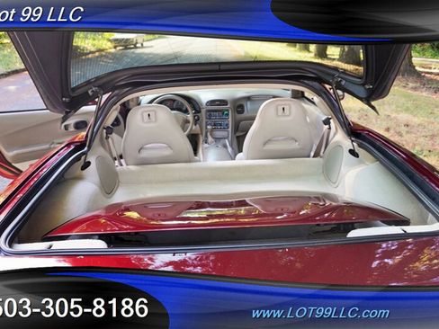 Used 2003 Chevrolet Corvette Coupe w/ Preferred Equipment Group RWD image 13