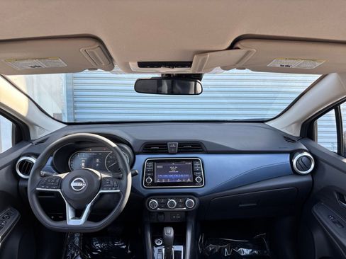Used 2025 Nissan Versa SV image 31