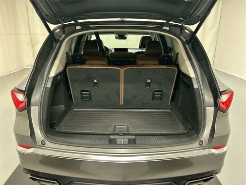 Used 2023 Acura MDX SH-AWD w/ Technology Package image 24