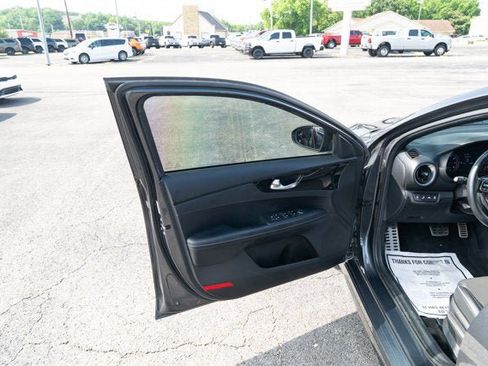 Used 2021 Kia Forte GT-Line FWD image 10