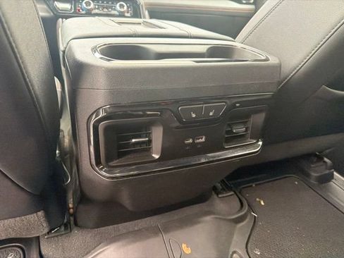 Used 2022 GMC Sierra 1500 AT4 w/ AT4 Preferred Package AWD/4WD image 15