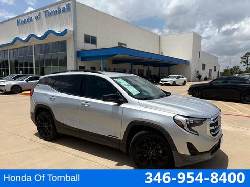 Used 2021 GMC Terrain SLE w/ Driver Convenience Package FWD image 1