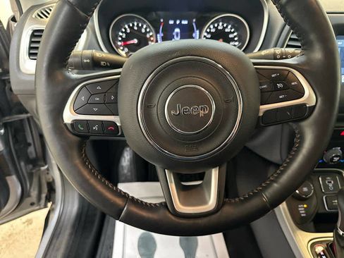 Used 2019 Jeep Compass Latitude w/ Cold Weather Group image 12