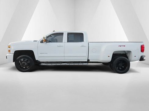 Used 2018 Chevrolet Silverado 3500 LTZ w/ Duramax Plus Package AWD/4WD image 7