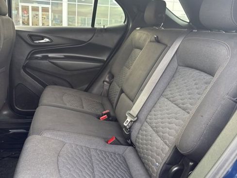 Used 2019 Chevrolet Equinox LT w/ LPO, Floor Liner Package image 11
