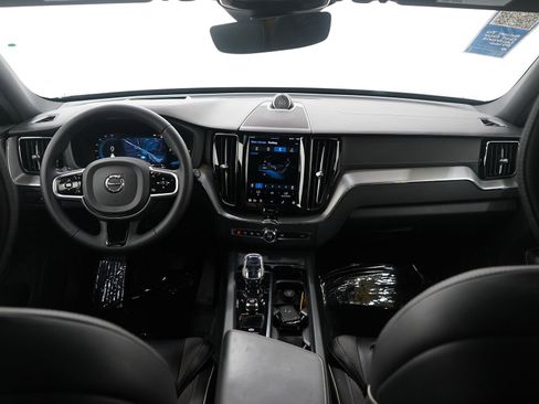 Used 2023 Volvo XC60 T8 Polestar image 13