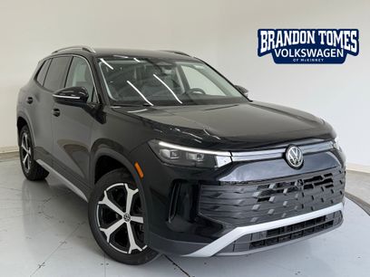 New 2025 Volkswagen Tiguan SE