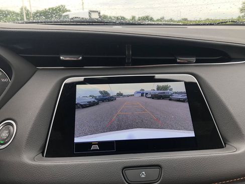Used 2023 Cadillac XT4 Premium Luxury AWD/4WD image 28