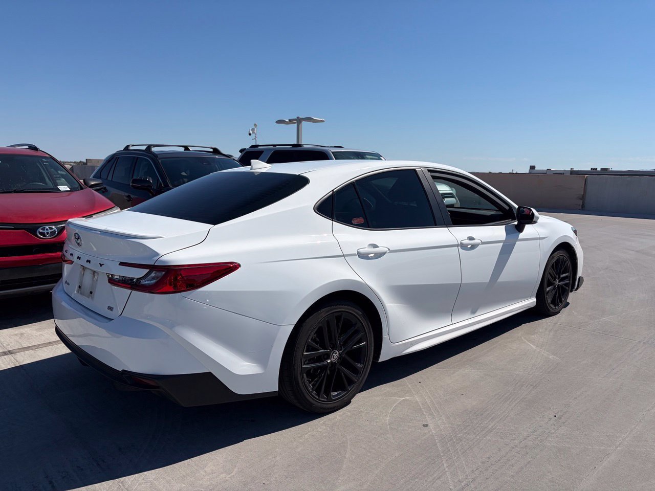 Used 2025 Toyota Camry SE w/ Convenience Package FWD image 2