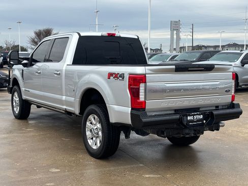 Used 2019 Ford F250 Platinum w/ Platinum Ultimate Package image 6