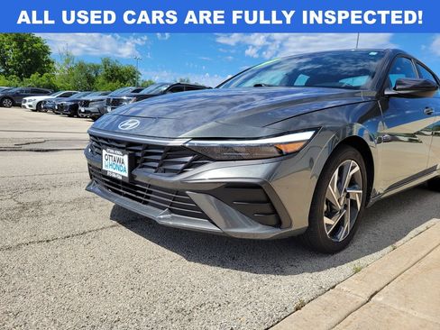 Used 2025 Hyundai Elantra Sport FWD image 14
