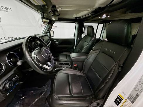 Used 2022 Jeep Wrangler Sahara w/ Cold Weather Group image 23