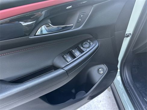 Used 2024 Chevrolet TrailBlazer RS w/ Convenience Package image 15