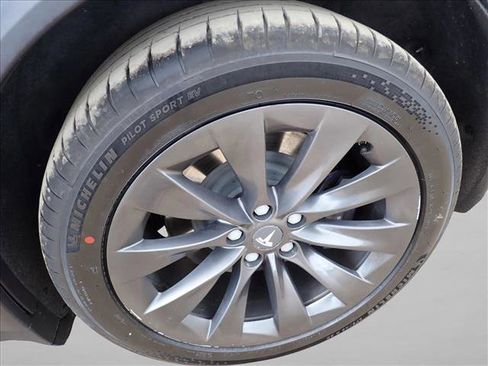 Used 2017 Tesla Model X 75D AWD/4WD image 5