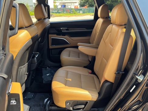 Used 2020 Kia Telluride SX w/ Towing Package FWD image 44