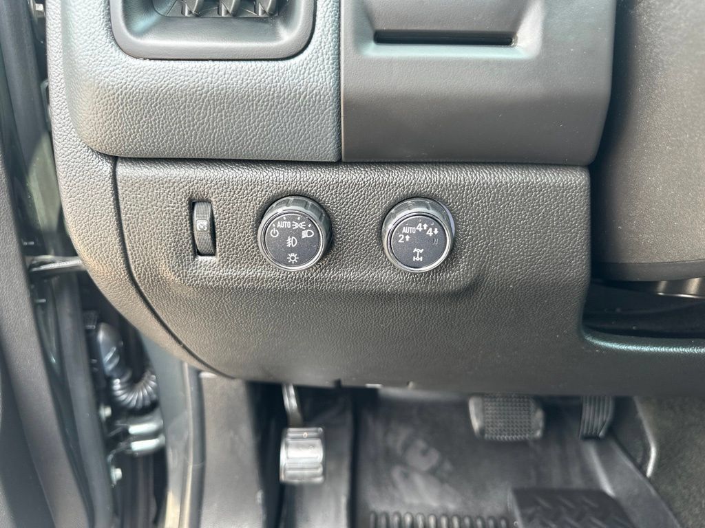 Certified 2017 Chevrolet Colorado Z71 AWD/4WD image 11