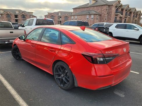 Used 2025 Honda Civic Sport image 5