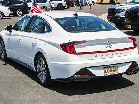 Used 2023 Hyundai Sonata SEL image 2