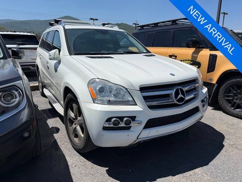 Used 2011 Mercedes-Benz GL 450 4MATIC image 3