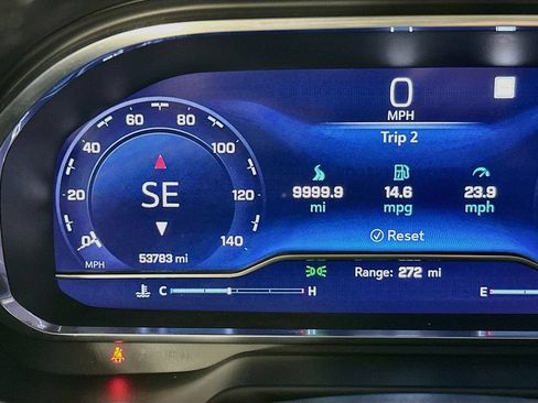Used 2023 Chevrolet Suburban High Country AWD/4WD image 12