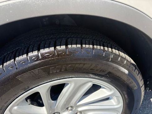 Used 2024 Lincoln Corsair FWD image 28